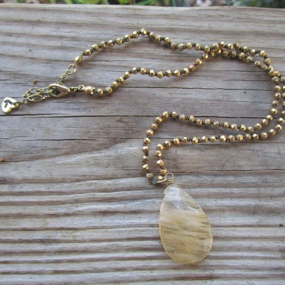 American Eagle Outfitters Jewelry - Vintage Rare American Eagle Outfitters Agate Quartz Pendant Necklace